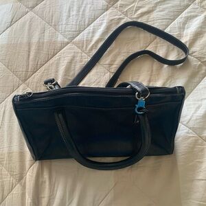 Perlina Elegant Black Leather Handbag
